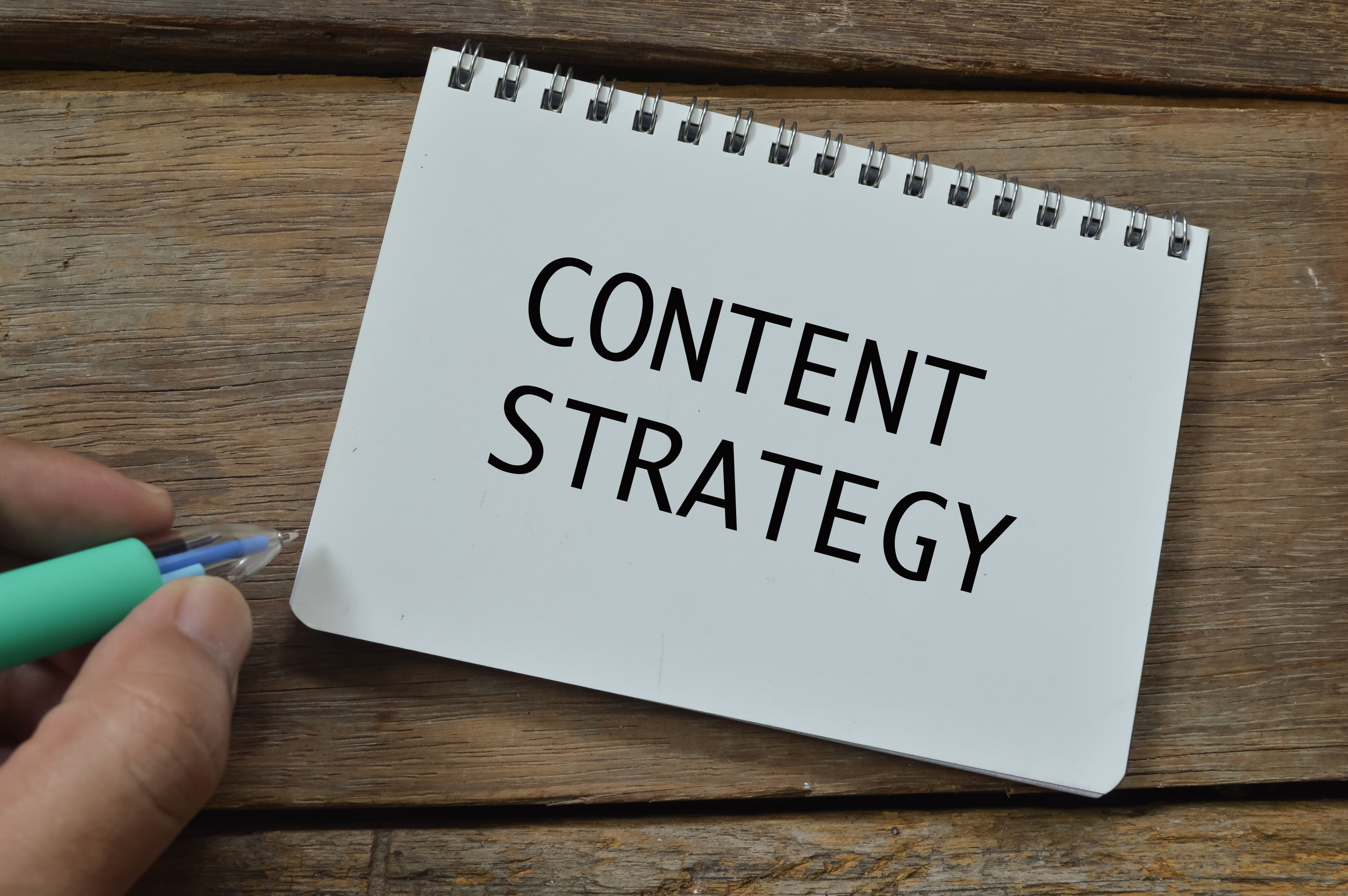 Building an Effective Content Marketing Strategy with AI